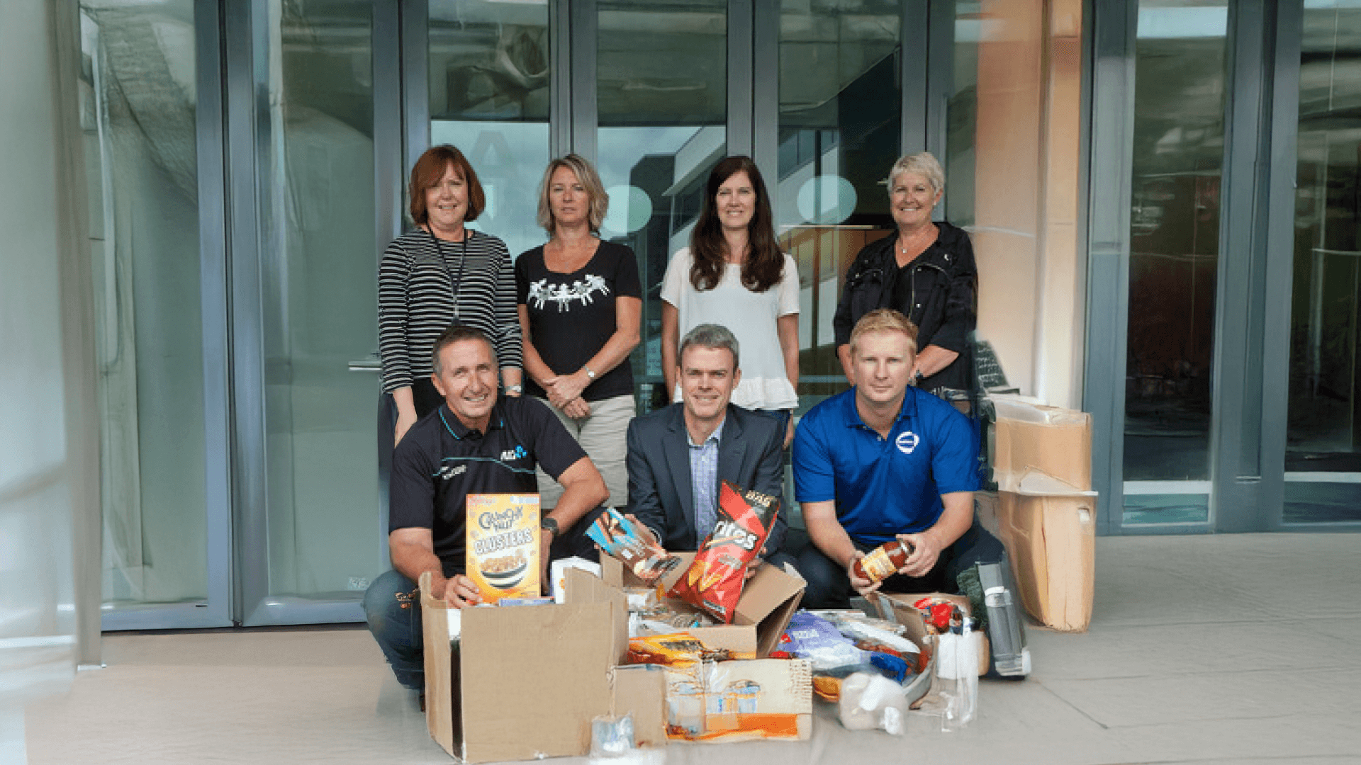 Photo of team at drive for Tauranga Food Bank